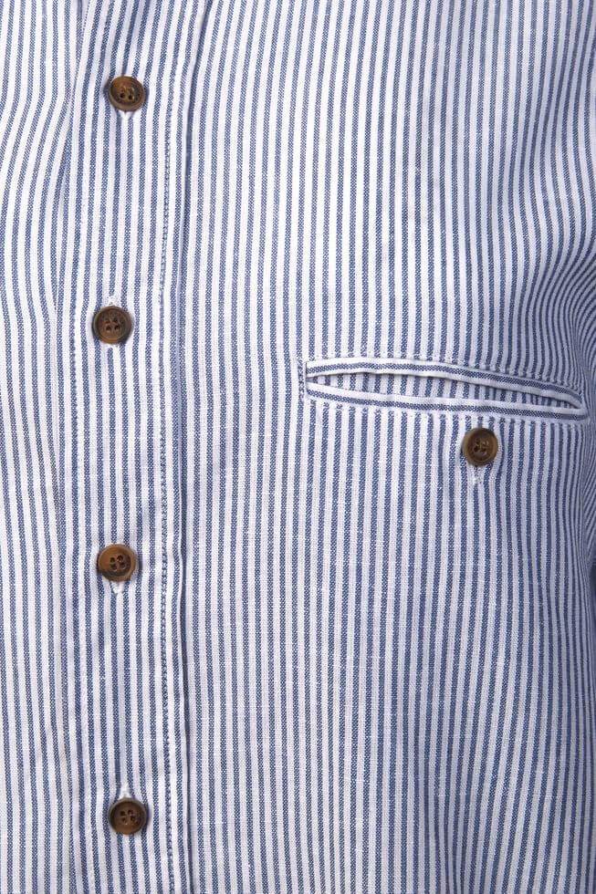 Irisches Leinenhemd mit Stehkragen. Blauweiss gestreift. Unisex Irisches Leinenhemd mit Stehkragen. Blauweiss gestreift. Unisex M