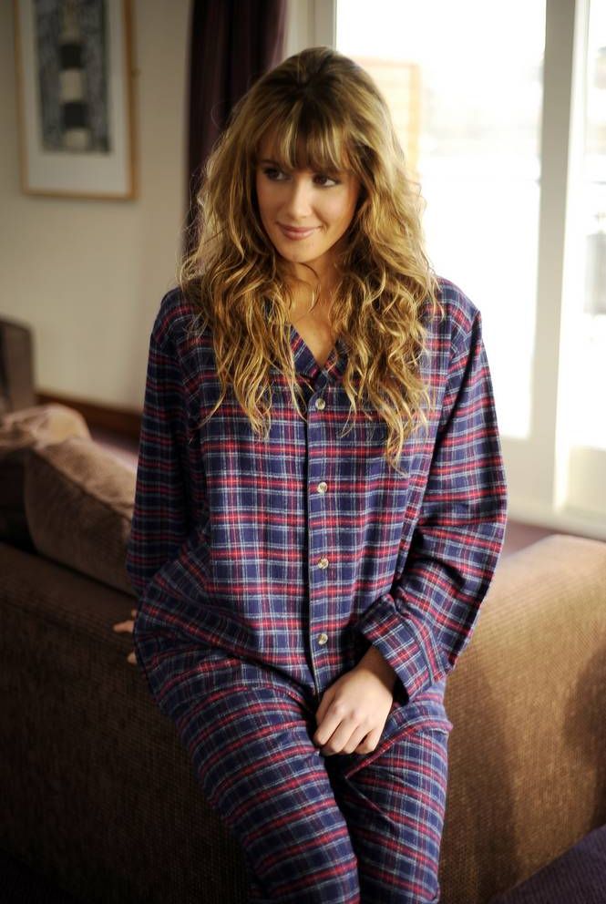 Irischer Schlafanzug, Baumwollflanell, blaurot  kariert. M