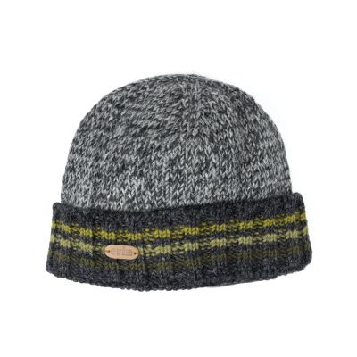 Irische Krempel-Strickmütze Grau Melange mit grünen Streifen