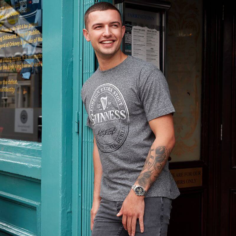 Guinness T-Shirt in melierter Optik, grau meliert L