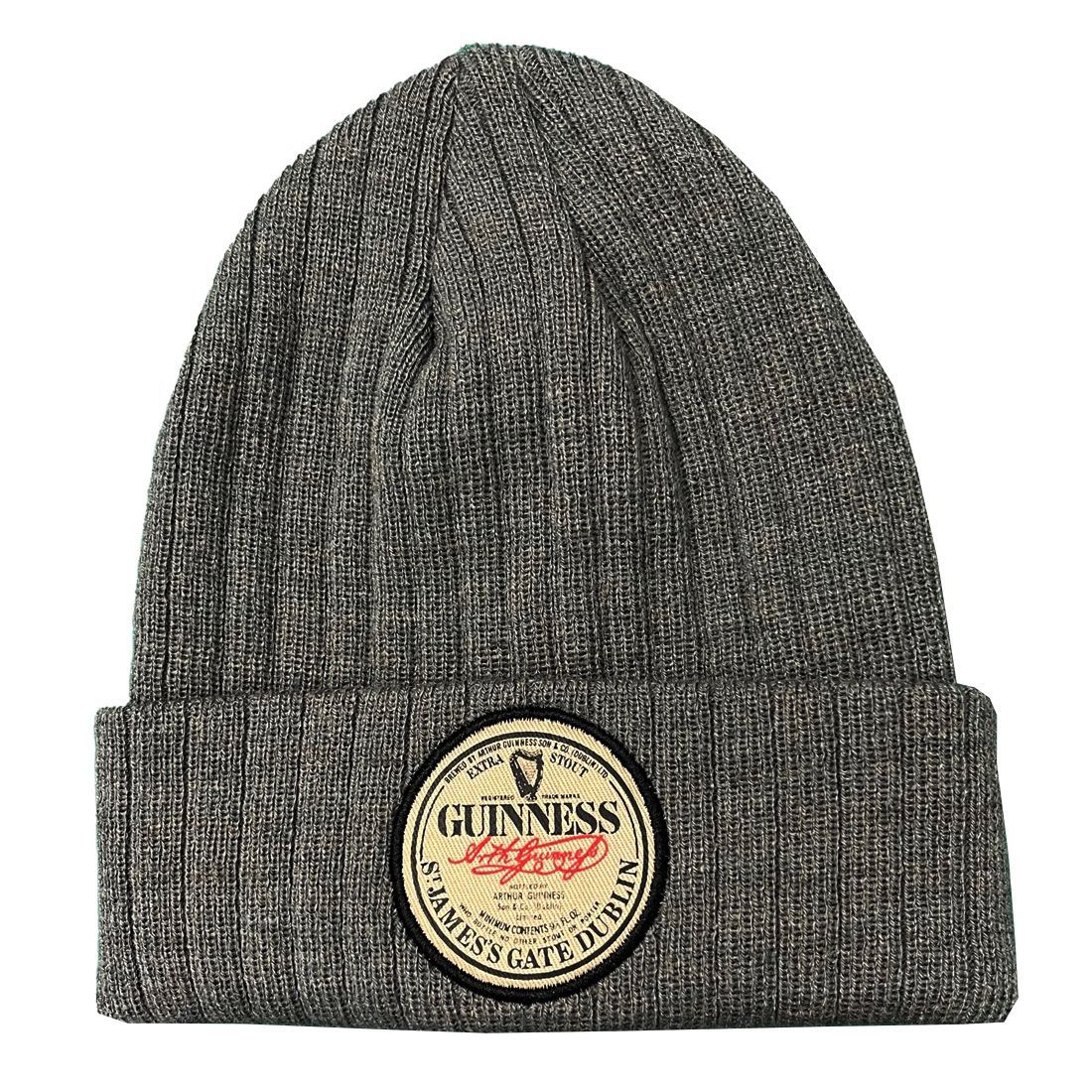 Klassische Pullon Strickmütze mit Guinness Logo. Klassische Pullon Strickmütze mit Guinness Logo.