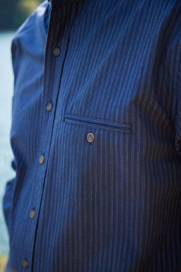 Irisches Herrenhemd aus glatter Baumwolle mit Stehkragen im Vintage Look XXXXL Irisches Herrenhemd aus glatter Baumwolle mit Stehkragen im Vintage Look XXXXL