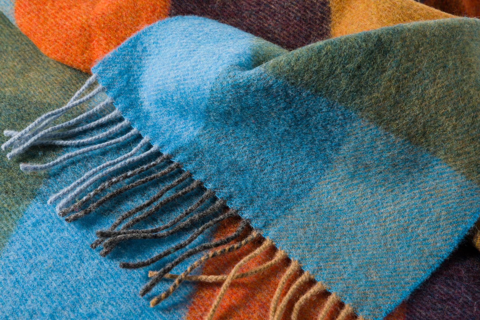 Irischer Hanly-Webschal mehrfarbig mit Blockmuster