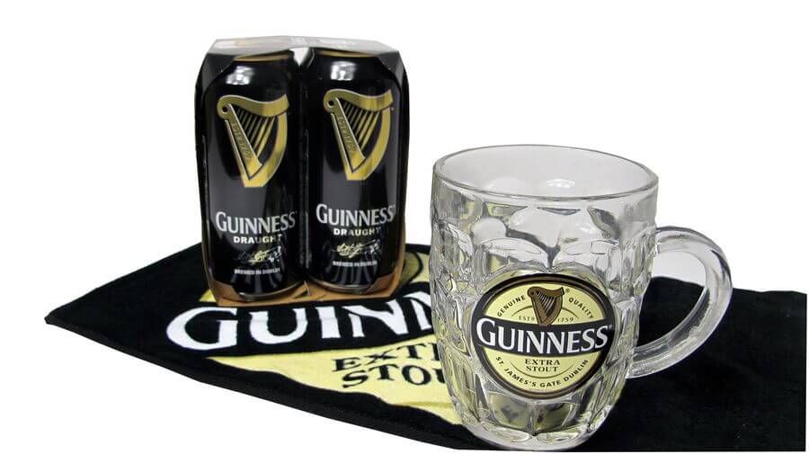 Das Guinness Bier Gedeck mit Krug und Bartop