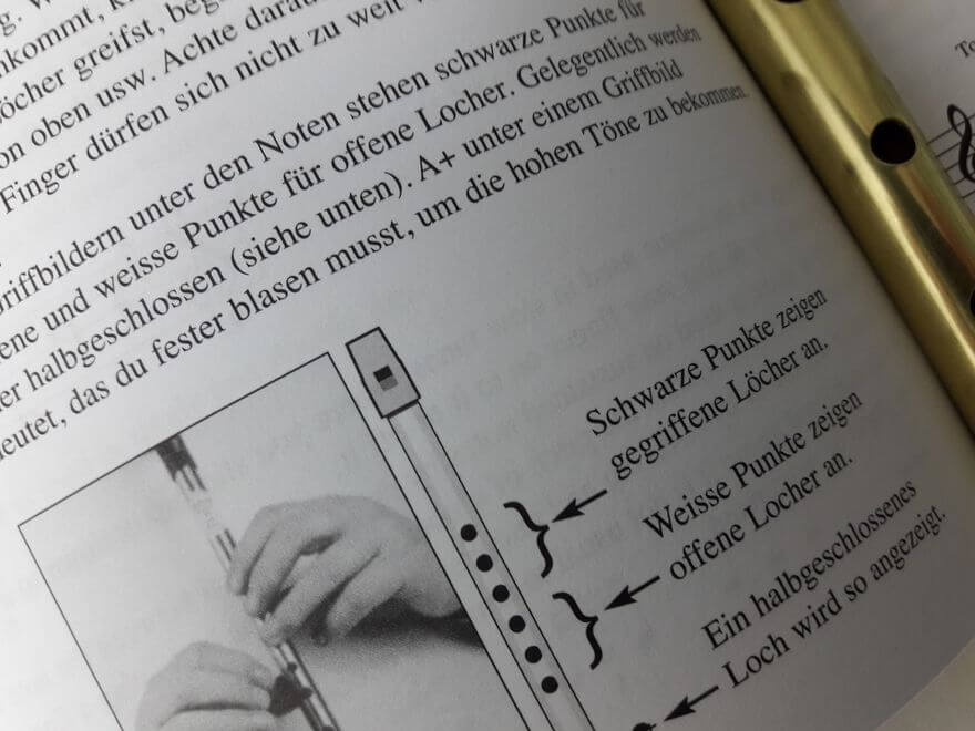 Irische Flöte Tin Whistle aus Messing mit Spielanleitung für Anfänger