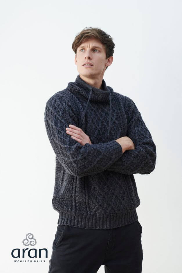 Irischer Aran Pullover im Hoodie Look XXL Irischer Aran Pullover im Hoodie Look XXL