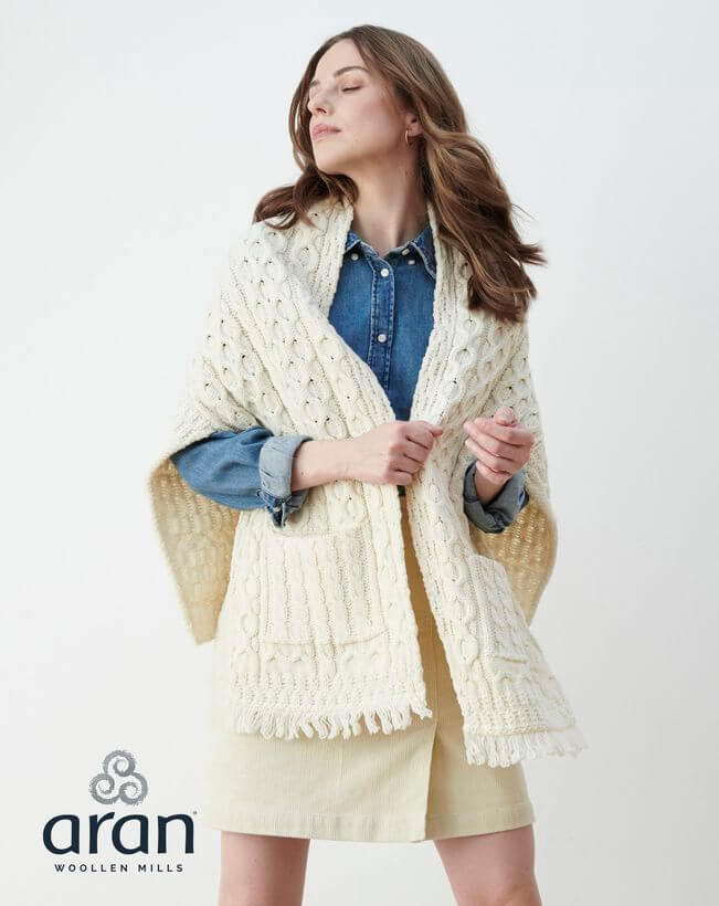 Irische Aran-Damen Wollumhang von Aran Woollen Mills