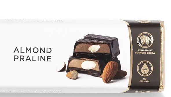 Butlers Schokoladenriegel mit Mandel-Trüffelfüllung. 75g