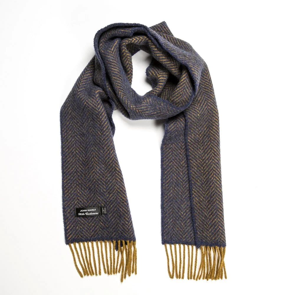 Irischer Schal gewebt aus Merinowolle und Cashmere.