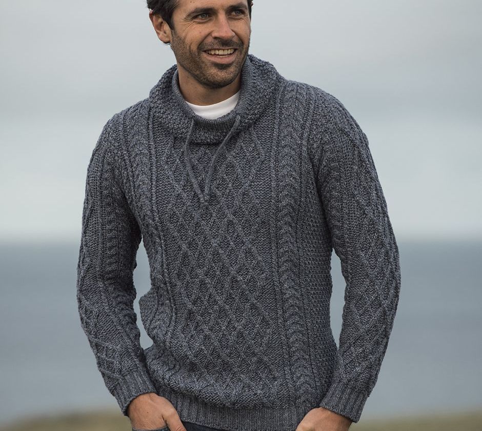 Irischer Herren Aran Wollpullover mit Hoody Irischer Herren Aran Wollpullover mit Hoody