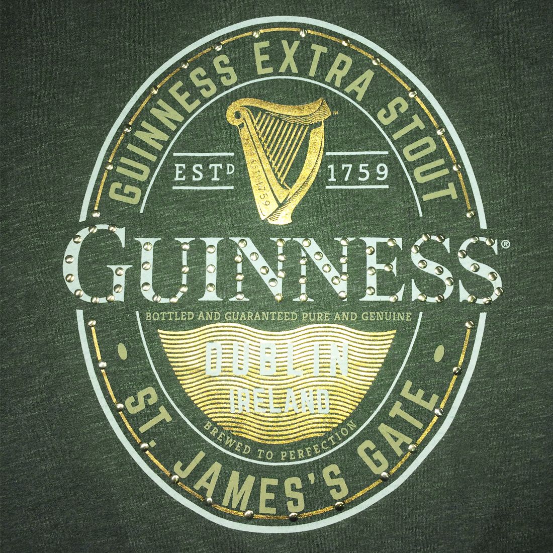 Guinness Damen T-Shirt mit Goldnieten M