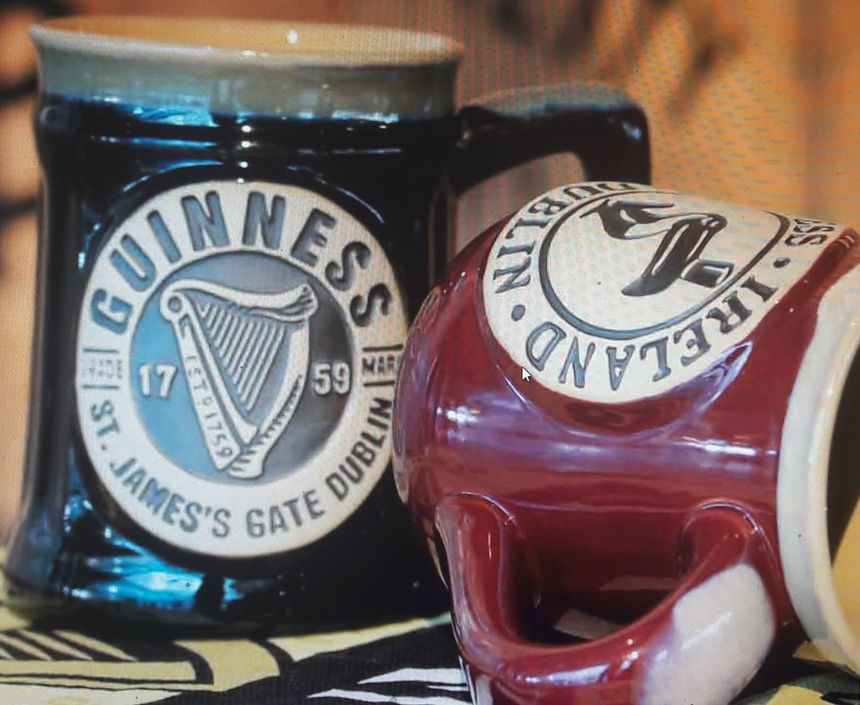 Guinness Bier Henkelkrug.RED Guinness Bier Henkelkrug.RED